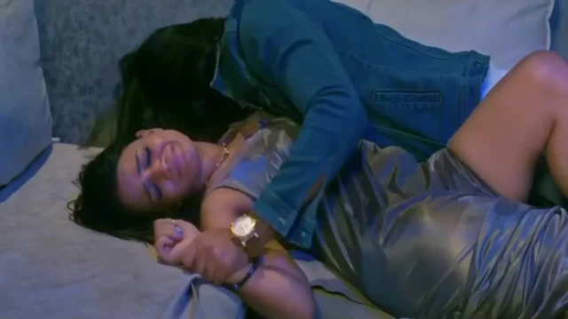 Gharwala Baharwala 2024 Waah Hot Hindi Porn Web Series S01Ep06