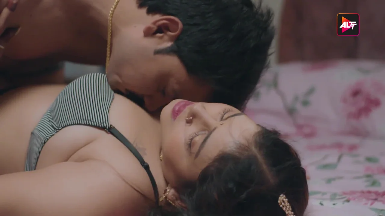 Ghoonghat Ki Aad Mein 2024 AltBalaji Hot Hindi Porn Web Series S01Ep03