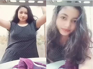 AAGmaal Sexy girl fingering pussy nude selfie viral mms