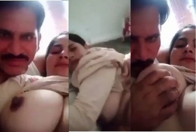 pornhat com Pakistani father Boobs Sucking daughter viral sex mms